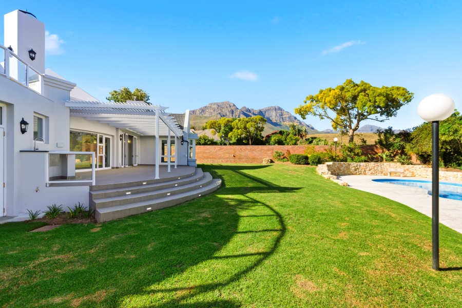 4 Bedroom Property for Sale in Golden Hill Western Cape